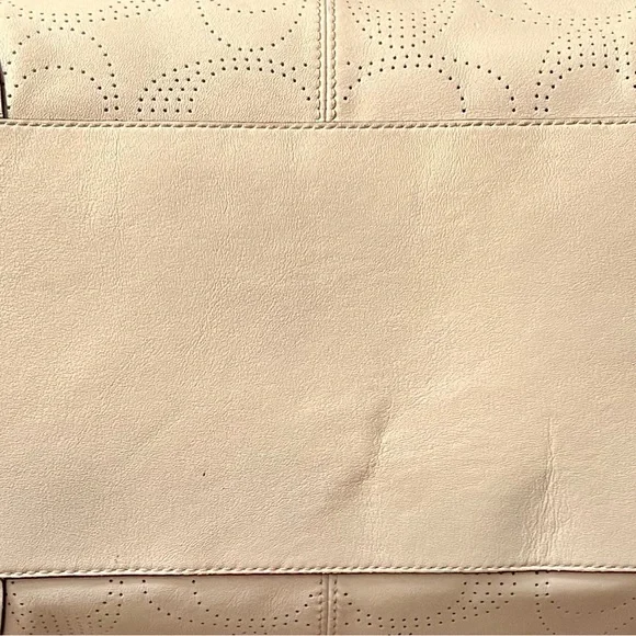 Coach-(2 pc set) Carry All Leather Tote Bag Perforated in Cream - Picture 4 of 8